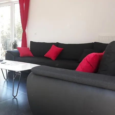 Fajnietu Sloneczna Dolina 9a 24 *